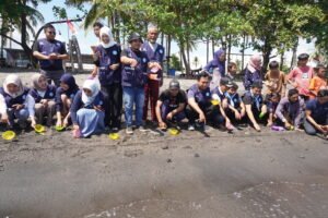 Voluntrip Kitabisa Edukasi dan Pelepasan Penyu di Pesisir Lombok Utara